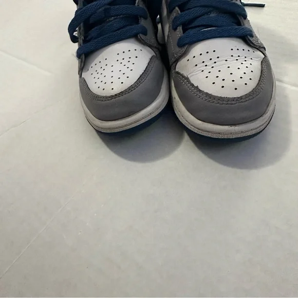 Air Jordan 1 Blue White Gray Toddler Size 13c Sneakers - Picture 4 of 7